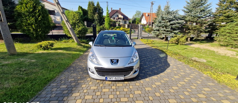 Peugeot 207 cena 16800 przebieg: 129107, rok produkcji 2010 z Bełchatów małe 407